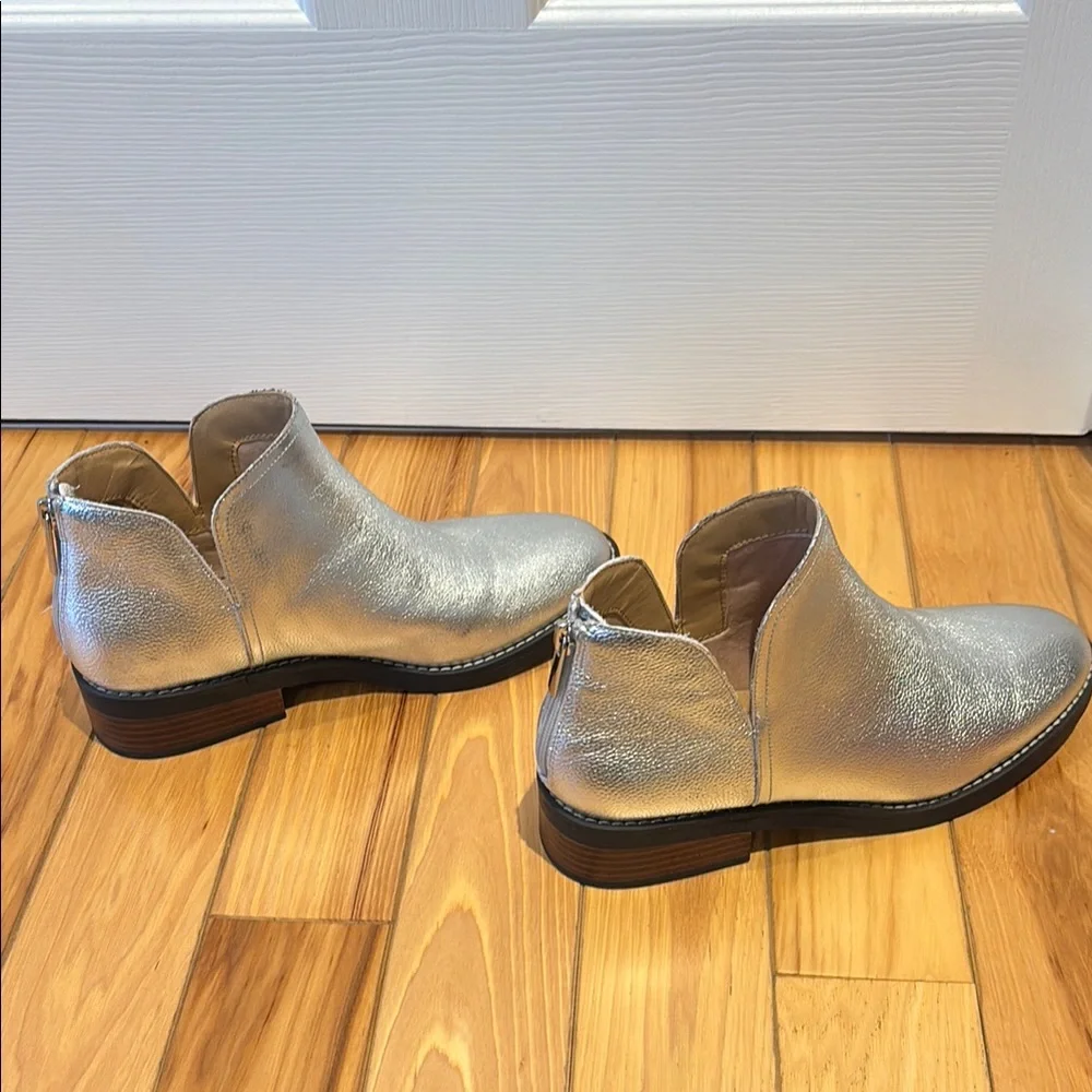 Landsend Shiny Metallic Ankle Boots - Picture 3 of 7